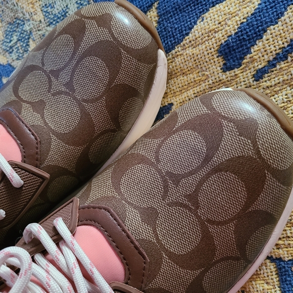 Coach Women’s C270 Signature Tech Runner Size 10B Color Khaki/Saddle C5774 - Picture 3 of 7